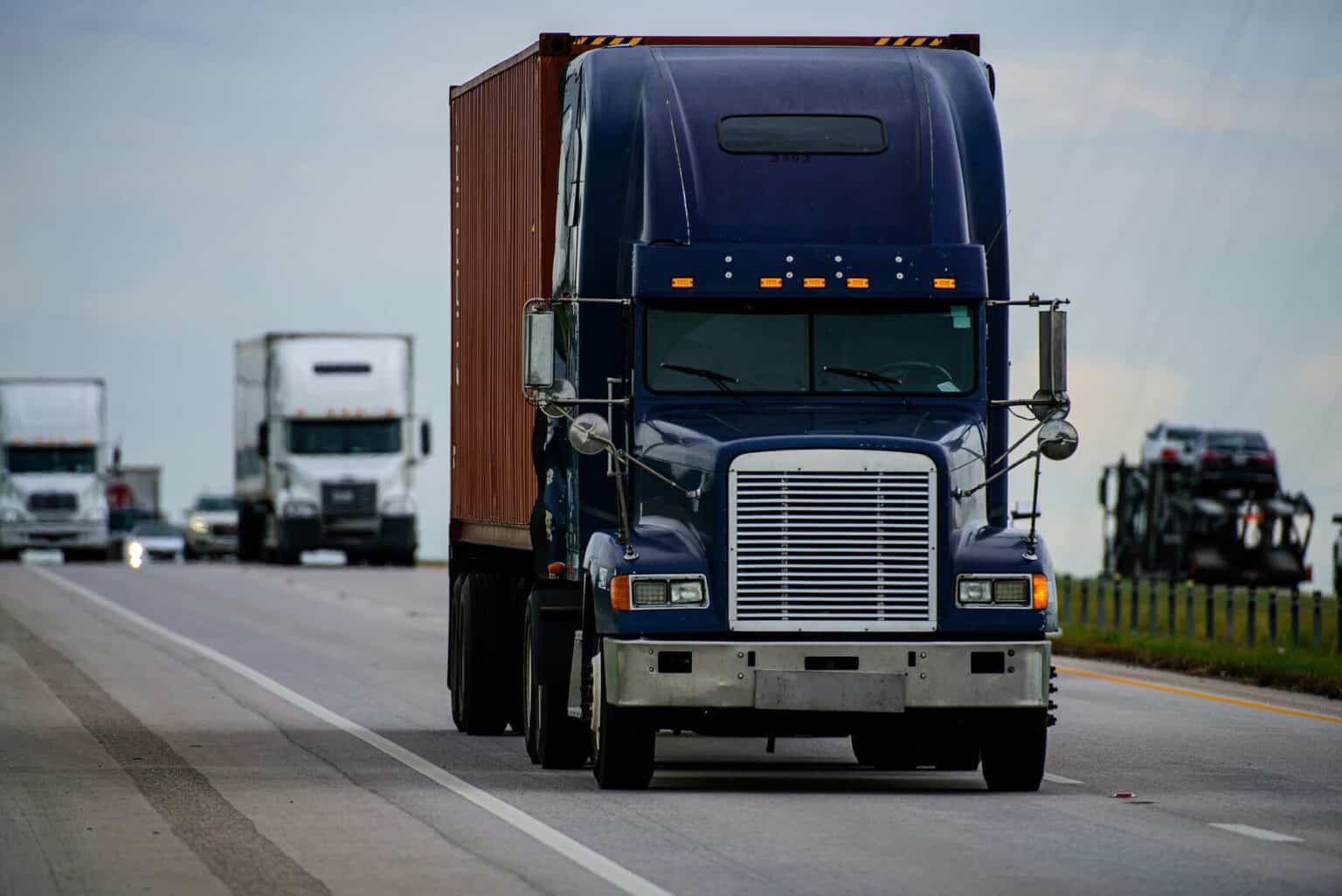 14 Best Fuel Cards For Truckers (Our 2025 Reviews)